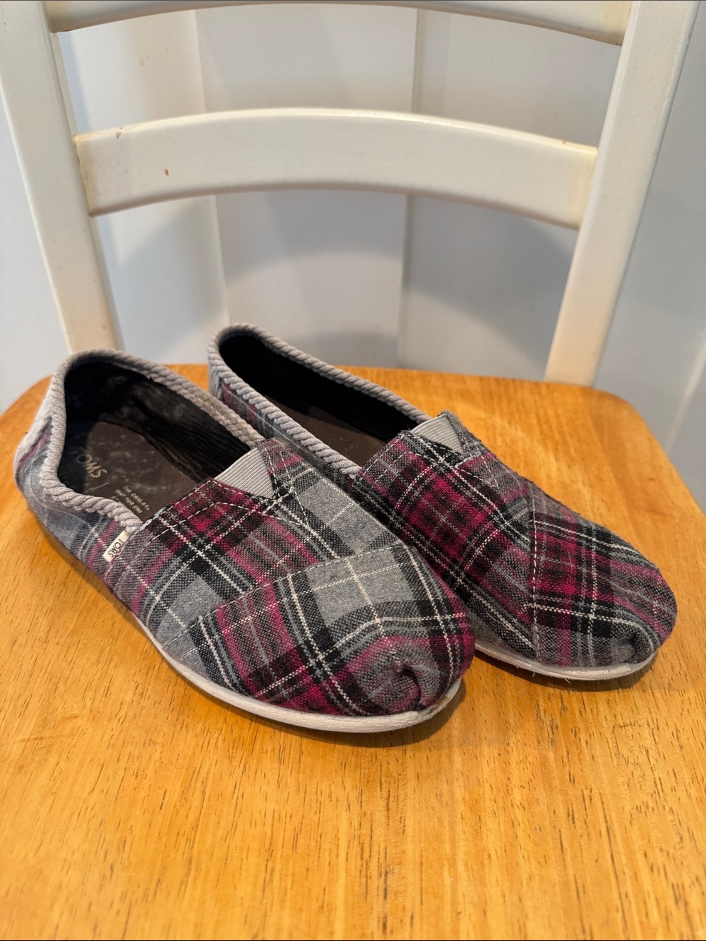 Toms Plaid Slip-On Flats in Gray and Maroon